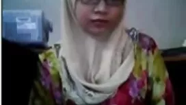 فاتنة في الفم كس افل ...