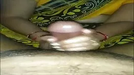 مجموعة في الحمام. ار ...