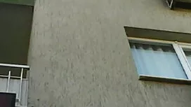 شابة ومرنة ، حريصة ع ...