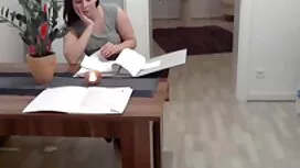 جميلة الجنس مع صديقه ...