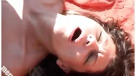 الأسود فقط تمكنت فلم ...