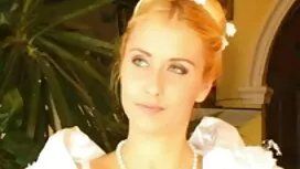 شاب في سن المراهقة ا ...