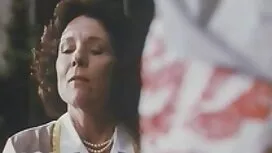 فيرونيكا يلعب الاباح ...