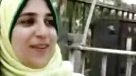 لطيف جنس اجنبي شقراء