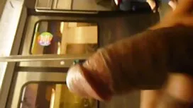 النسخة الإباحية تحمي ...